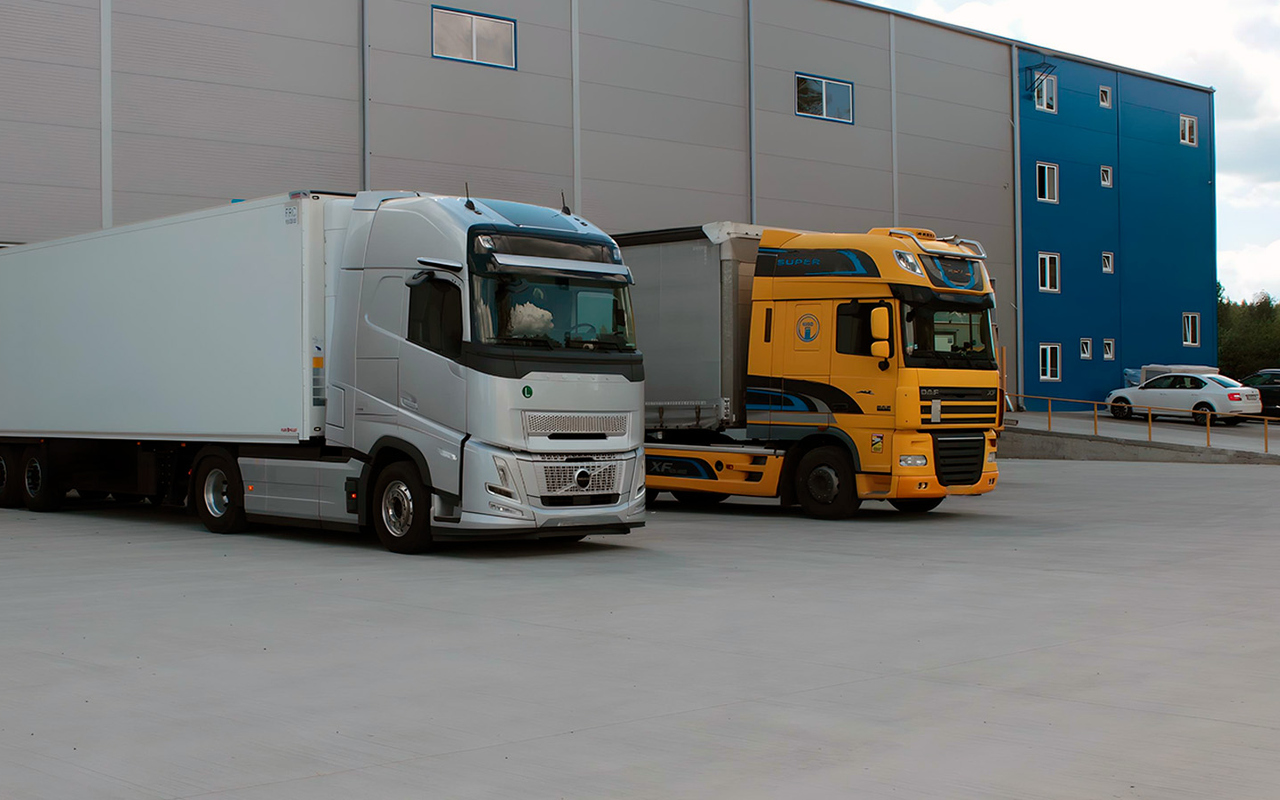 Warehouse in Sosnovy Bor, Sinyak village. Area 14500m²